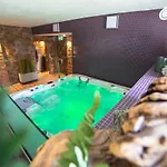 ゲストハウス Wellness Ferrata マルティン